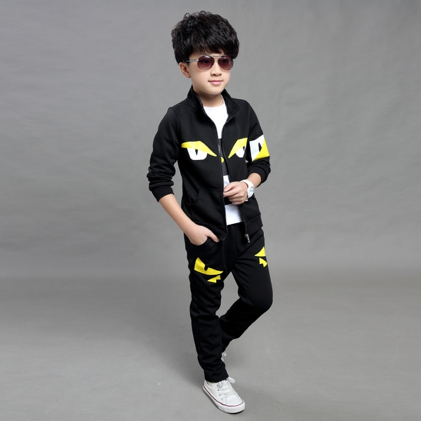 Детски есенен спортен екип за момчета от три части в тъмносин,черен и сив цвят.