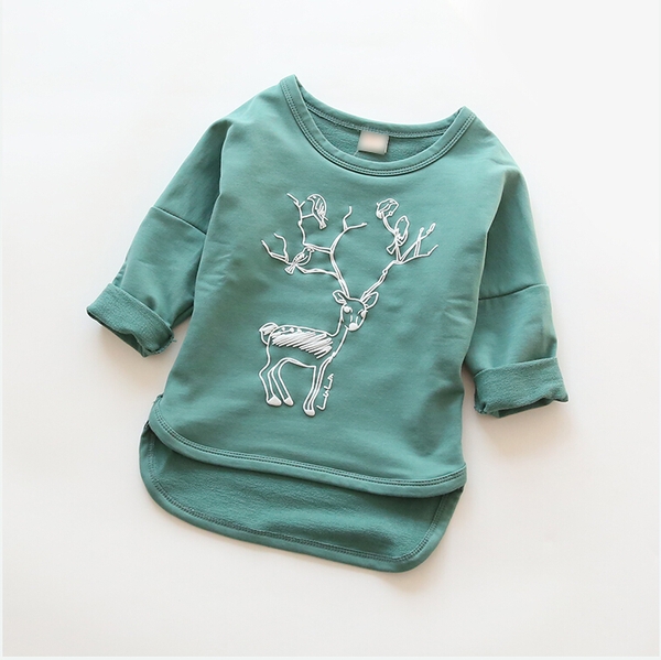 Детски блузки за момичета в четири цвята -два модела с кадифе и без кадифе.