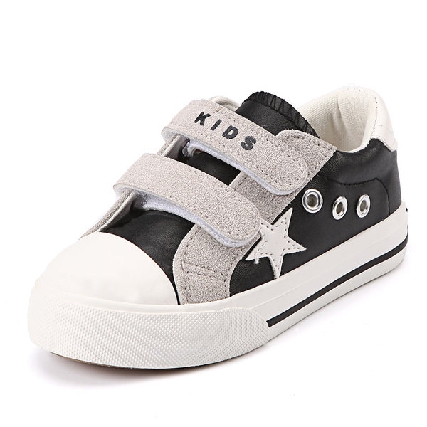 Пролетно-есенни детски кецове от изкуствена кожа за момчета в бял,черен и червен цвят.