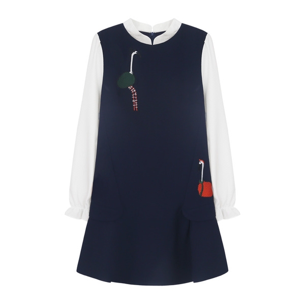 Дамска рокля с дълъг ръкав в син цвят и бродирани орнаменти