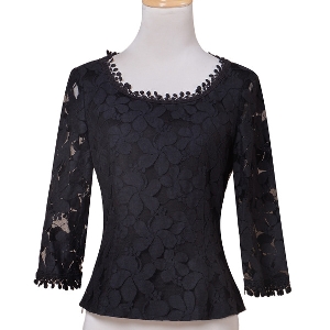 Дантелена дамска риза в черно с прозрачни 3/4 ръкави