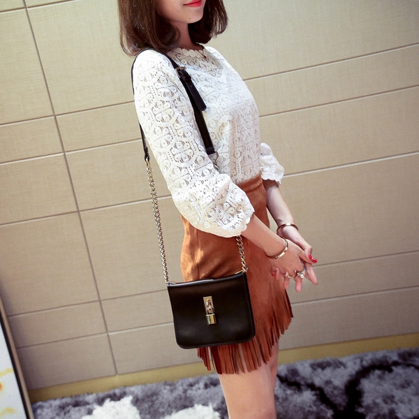 Дамска дантелена риза в бяло с широки 7/8  ръкави