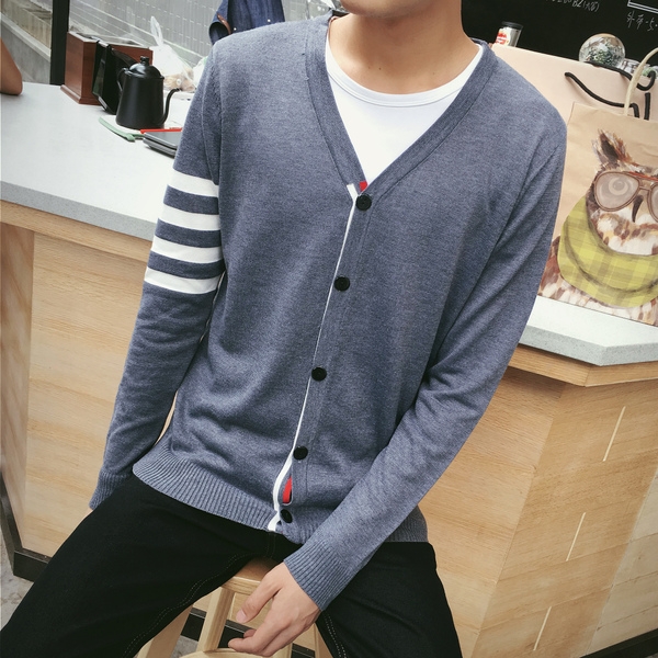 Мъжка плетена жилетка в 2 варианта - с откопчаване и без откопчване