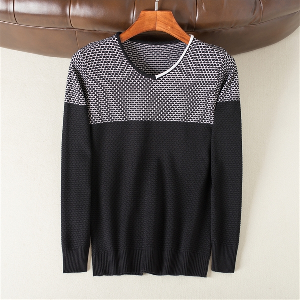 Мъжки пуловер с  V-образно деколте тип Слим в различни цветове