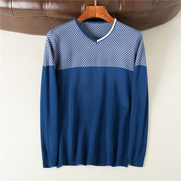 Мъжки пуловер с  V-образно деколте тип Слим в различни цветове