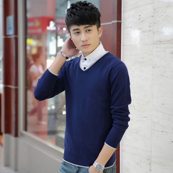 Изчистен мъжки пуловер в различни цветове с V- образно деколте