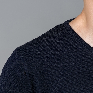 Αντρικό πουλόβερ V-λαιμός σε 2 χρώματα