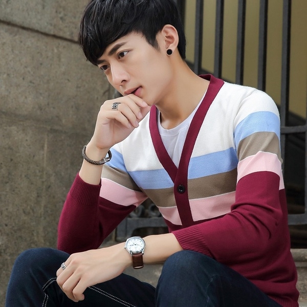 Свежа мъжка тънка жилетка с V-образно деколте