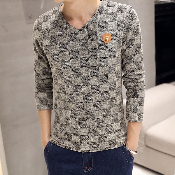 Мъжки изчистен стилен пуловер с V-образно деколте 