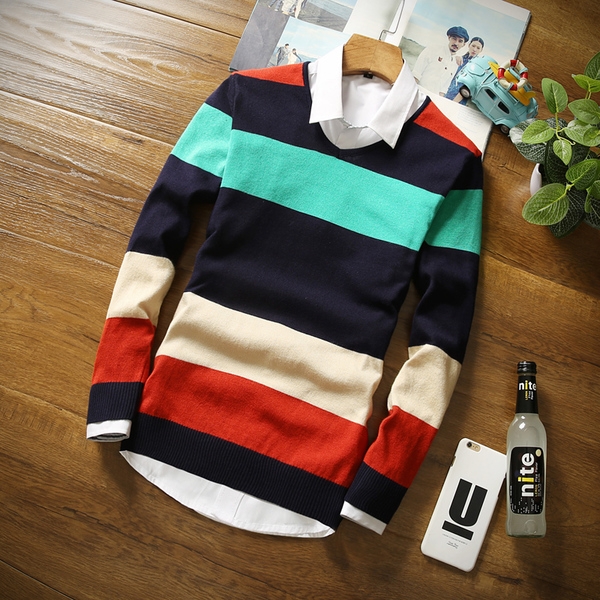 Тънък мъжки пуловер с  V-образно деколте в различни цветове