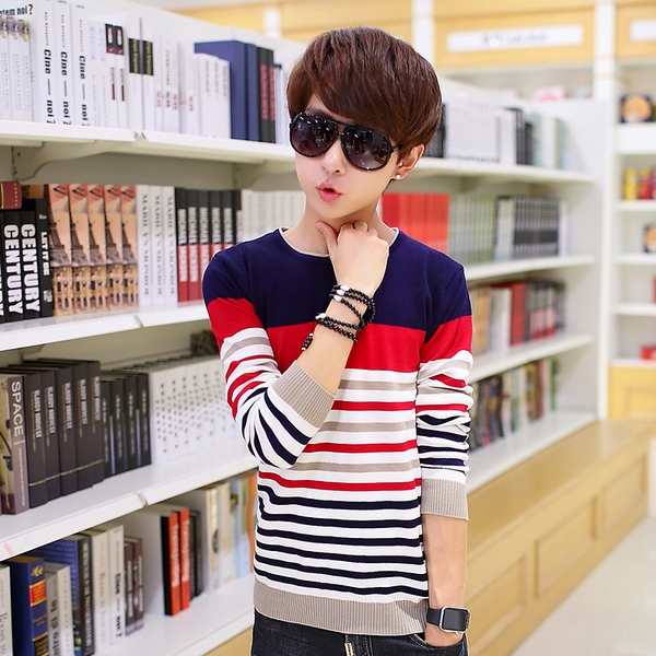 Есен тънък раздел V-образно деколте пуловер плета риза юноша райета памучни корейски студенти хеджиращи пуловер прилив