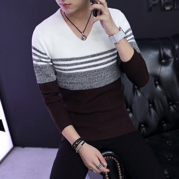 Слим мъжки пуловер с  V-образно деколте  в няколко модела