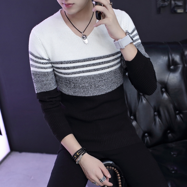 Слим мъжки пуловер с  V-образно деколте  в няколко модела