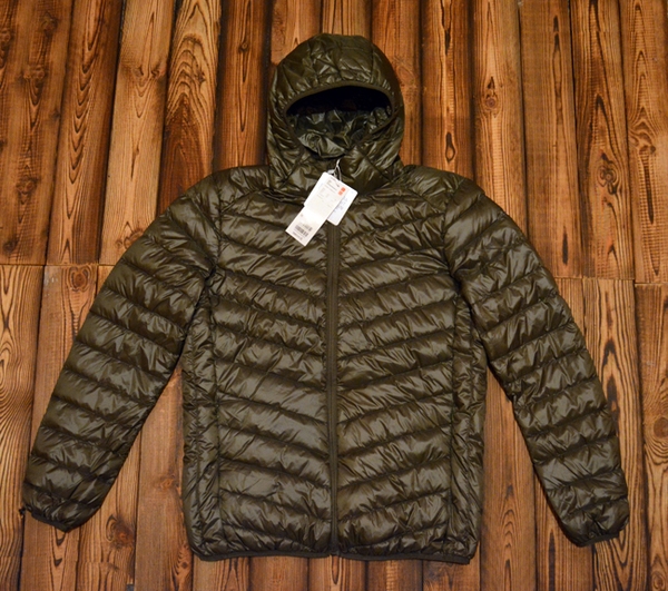 Тънки мъжки есенни якета в 8 различни цвята - сини, оранжеви, черни, бордо с качулка