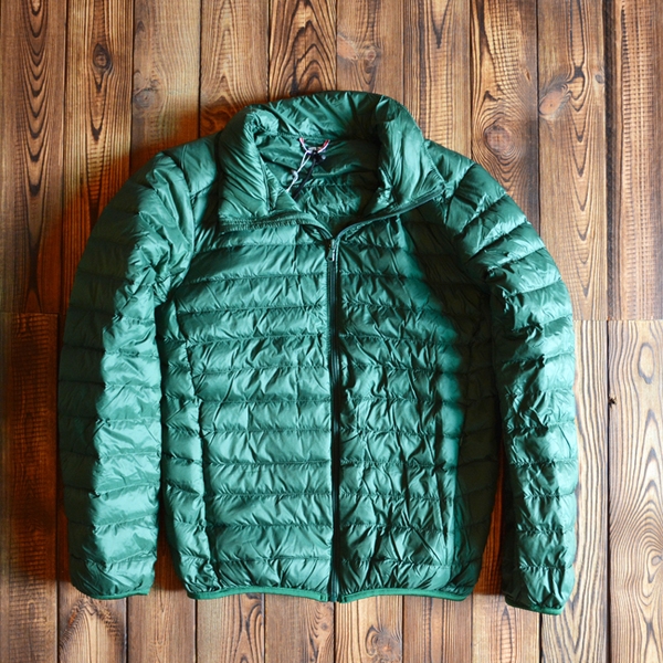 Тънки мъжки есенни якета в 8 различни цвята - сини, оранжеви, черни, бордо с качулка