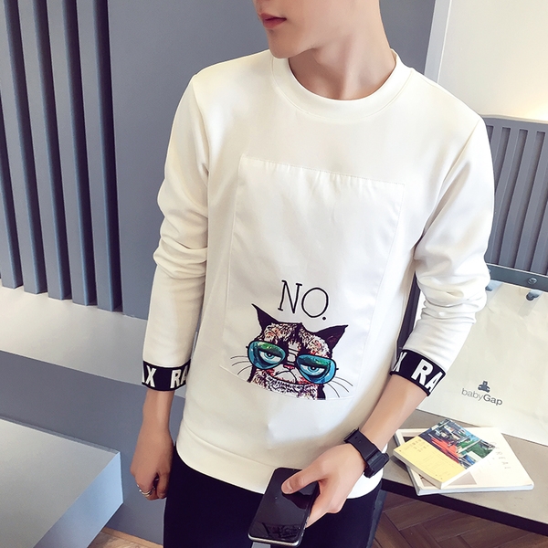 Тънка блуза за мъже в черно и бяло. 