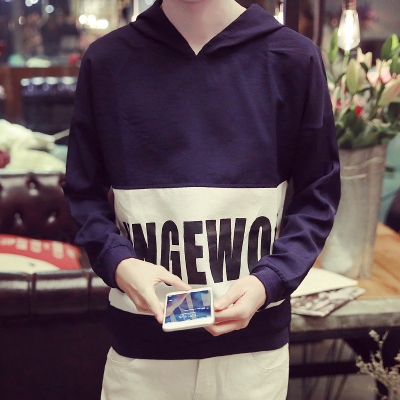 Πουλόβερ Slim τύπου των ανδρών σε διάφορα μοντέλα και χρώματα