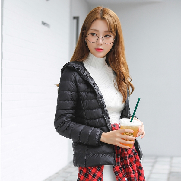 Есенно-пролетни женски якета в 12 цвята с изчистен дизайн и с качулка без пух тип Слим черни червени бели розови сиви зелени лил