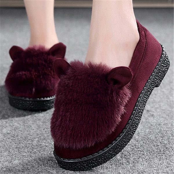 Велурени дамски боти с пух в черен и лилав цвят