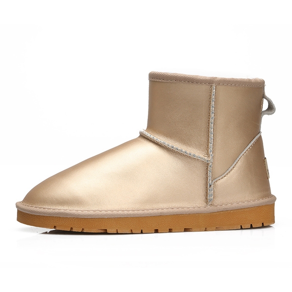 Водоустойчиви зимни боти за жени в най-разнообразни цветове и модели