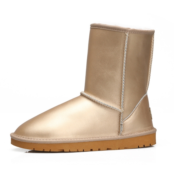 Водоустойчиви зимни боти за жени в най-разнообразни цветове и модели