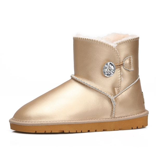 Водоустойчиви зимни боти за жени в най-разнообразни цветове и модели