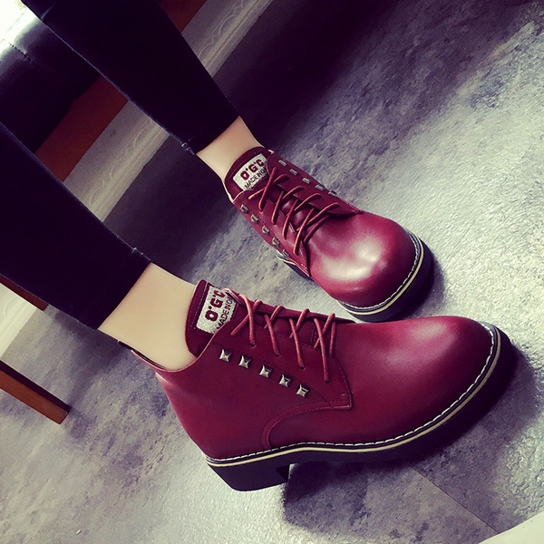 Зимни боти за жени с връзки в два цвята черен и бордо и четири модела от изкуствена кожа