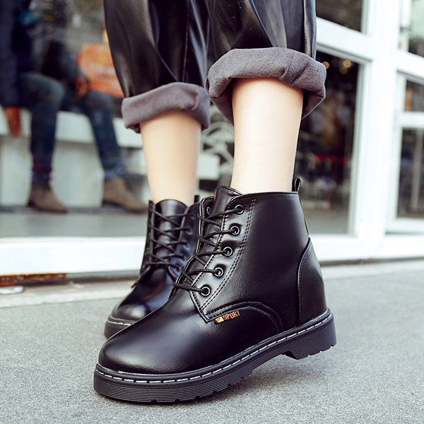 Зимни боти за жени с връзки в два цвята черен и бордо и четири модела от изкуствена кожа