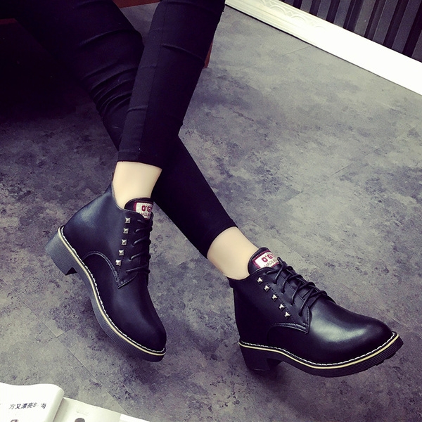 Зимни боти за жени с връзки в два цвята черен и бордо и четири модела от изкуствена кожа