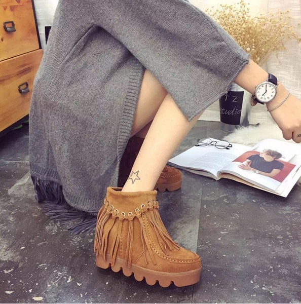 Дамски боти с ресни в черен и кафяв цвят