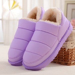 Ζεστές αδιάβροχες μπότες σε διαφορετικά χρώματα
