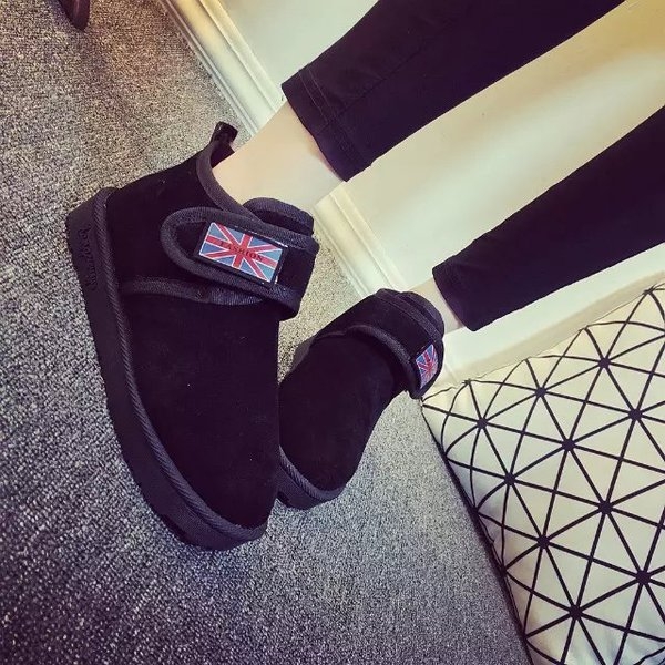 Μοντέρνες γυναικείες μπότες σε τρία χρώματα - πράσινο, μπεζ και μαύρο με βελκρό