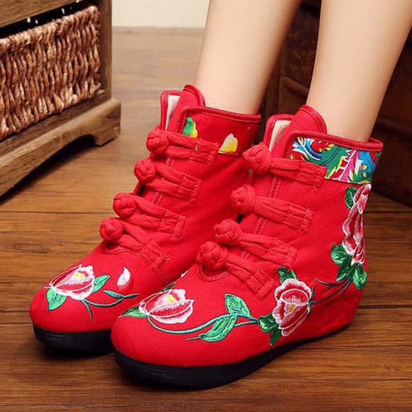 Нестандартни есенни дамски боти с цветя и различни закопчаване в три цвята цветни, червени, черни, сини 