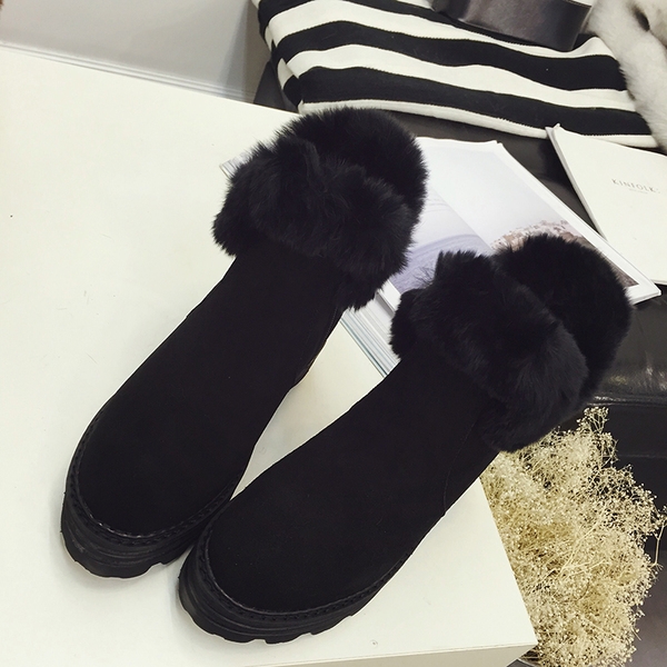 Дамски боти с вътрешна платформа с пух в кафяв и черен цвят