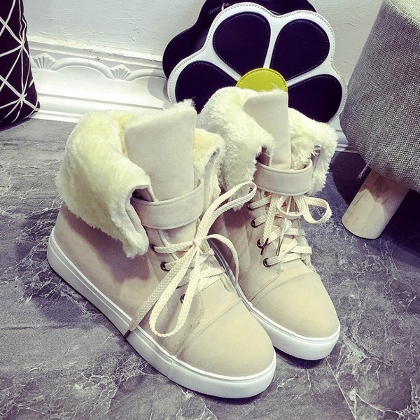 Дамски стилни боти с пух в черен, червен и бежов цвят