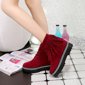 Γυναικείες μπότες με εσωτερική πλατφόρμα με περιθώρια σε μαύρο και κόκκινο χρώμα
