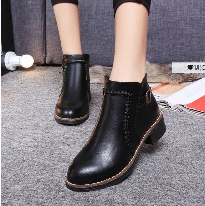 Дамски боти от еко кожа в сив, черен, червен цвят. 