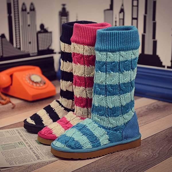 Дамски вълнени ботуши в розов, син и тъмносин цвят на рае