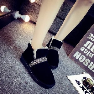 Κομψές γυναικείες μπότες με πέτρες σε μαύρο και καφέ χρώμα