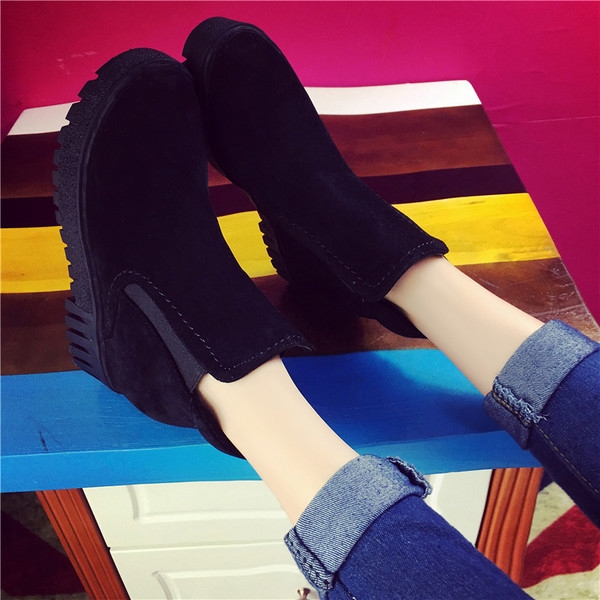 Стилни велурени боти за жени в черен, сив, червен цвят от изкуствена кожа