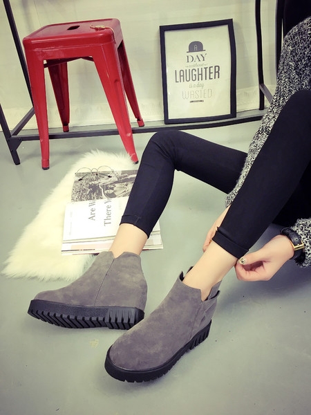 Стилни велурени боти за жени в черен, сив, червен цвят от изкуствена кожа