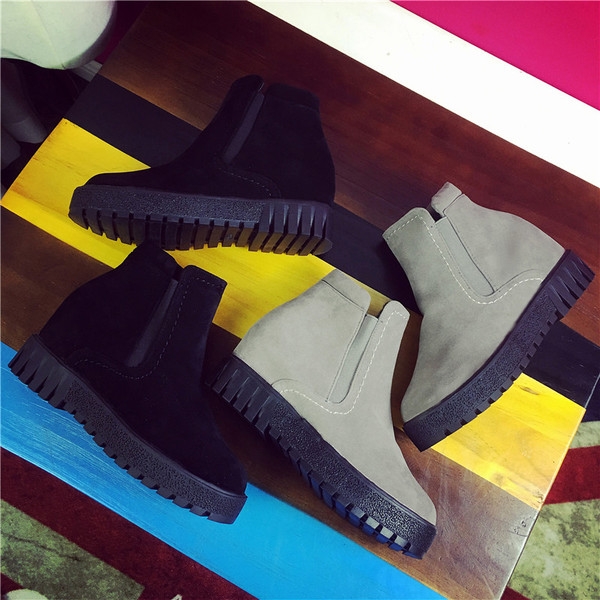 Стилни велурени боти за жени в черен, сив, червен цвят от изкуствена кожа