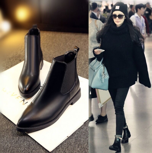 Елегантни равни женски боти в черно - остри. 