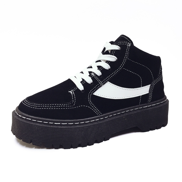 Γυναικεία αθλητικά παπούτσια με ανθεκτικά πέλματα σε ροζ, μαύρο και γκρι χρώμα