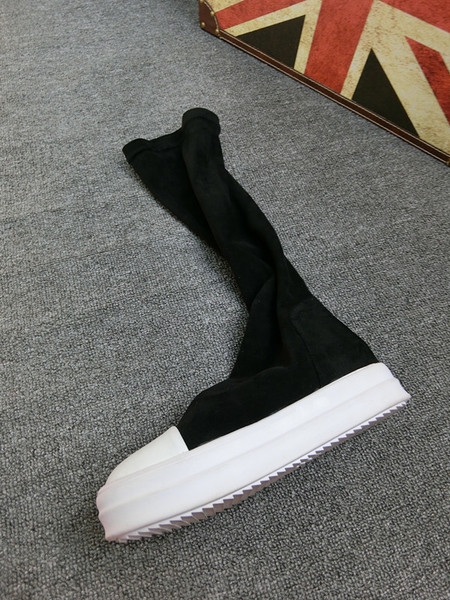 Υψηλές γυναικείες  μπότες σε μπεζ, γκρι και μαύρο χρώμα - ελαστικές.