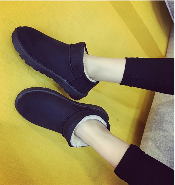 Зимни подплатени дамски боти в сив, розов, бежов и черен цвят