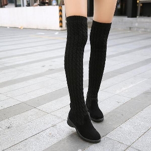 Χειμερινές γυναικείες μπότες σε διάφορα χρώματα γκρι, καφέ, μαύρο