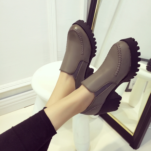 Водоустойчиви дамски обувки на висок ток от естествена кожа