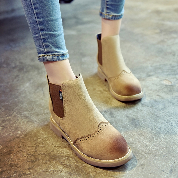 Дамски боти в британски стил в кафяв, бежов и черен цвят от изкуствена кожа