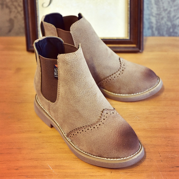 Дамски боти в британски стил в кафяв, бежов и черен цвят от изкуствена кожа